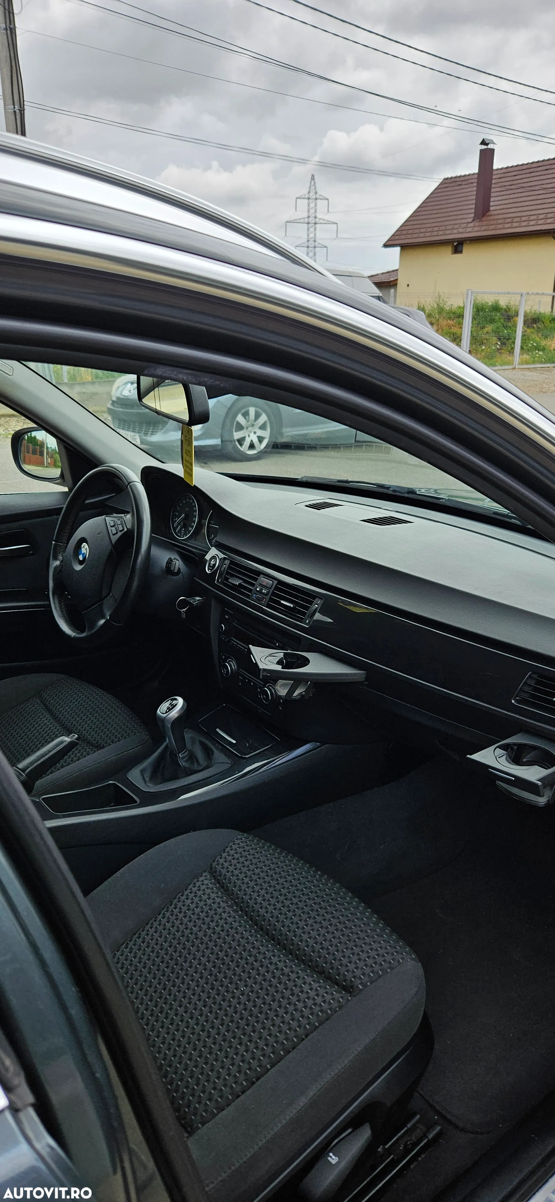 BMW Seria 3 318d DPF Touring Edition Exclusive - 10