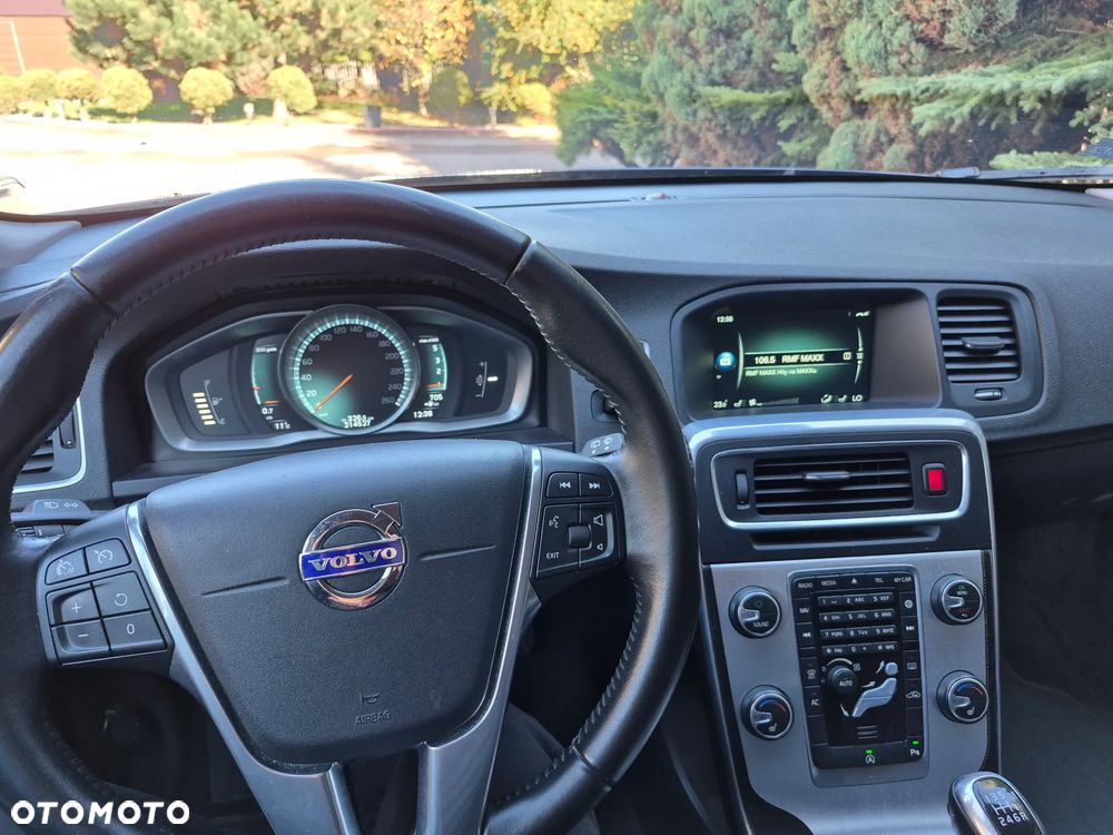 Volvo V60 D3 Drive-E Ocean Race - 10