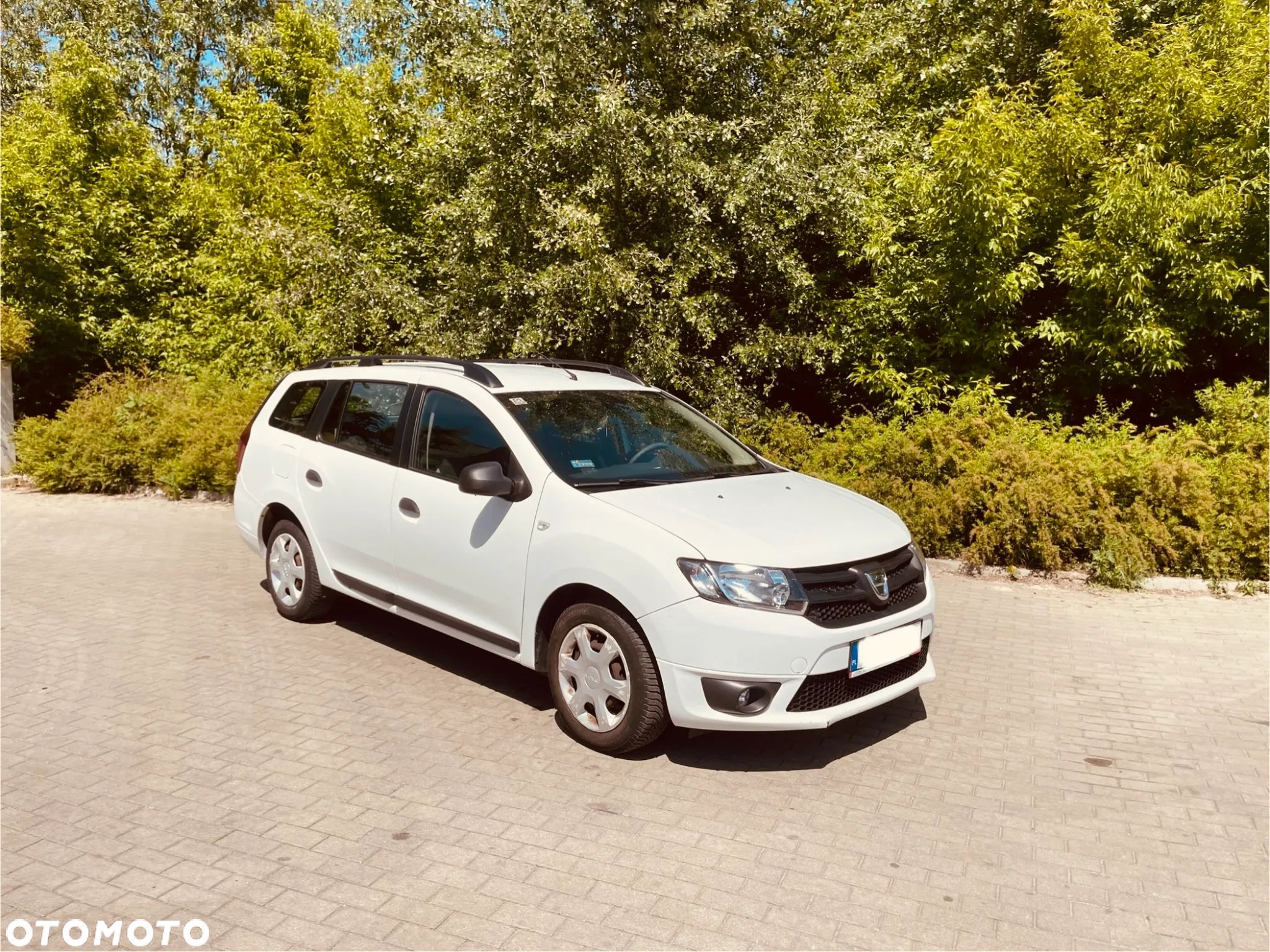 Dacia Logan MCV 1.2 16V Laureate EU6 - 1
