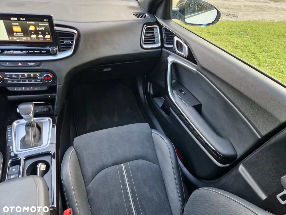 Kia ProCeed 1.6 CRDi DCT7 SCR GT LINE - 33