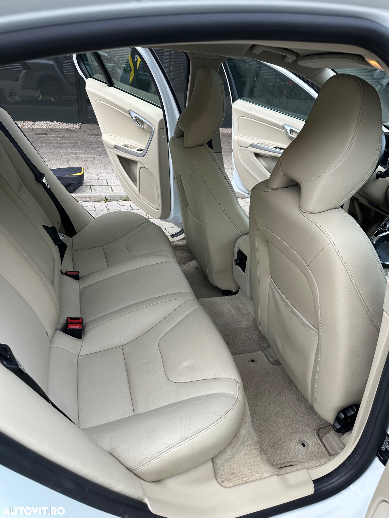 Volvo S60 T3 Momentum - 7