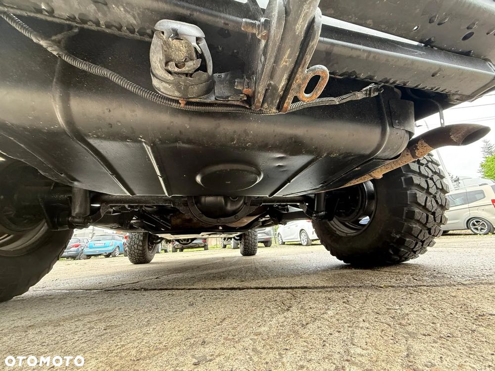 Jeep Wrangler - 10