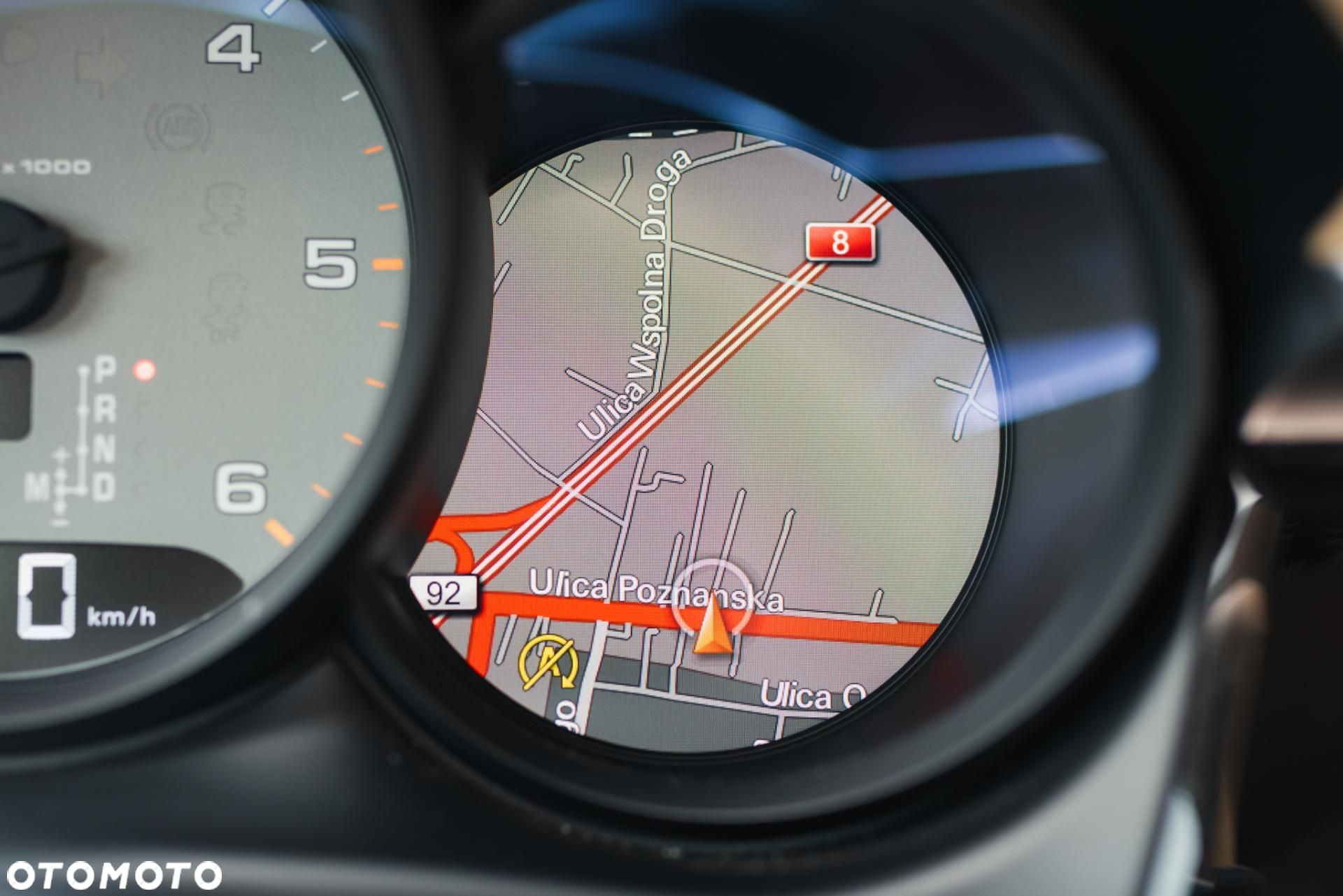 Porsche Macan - 28