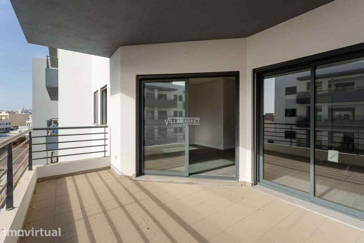 Últimos apartamentos T3 novos disponíveis inseridos em Condomínio com - Grande imagem: 4/30