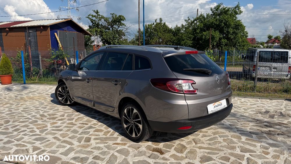 Renault Megane ENERGY dCi 110 Start & Stop Bose Edition - 4