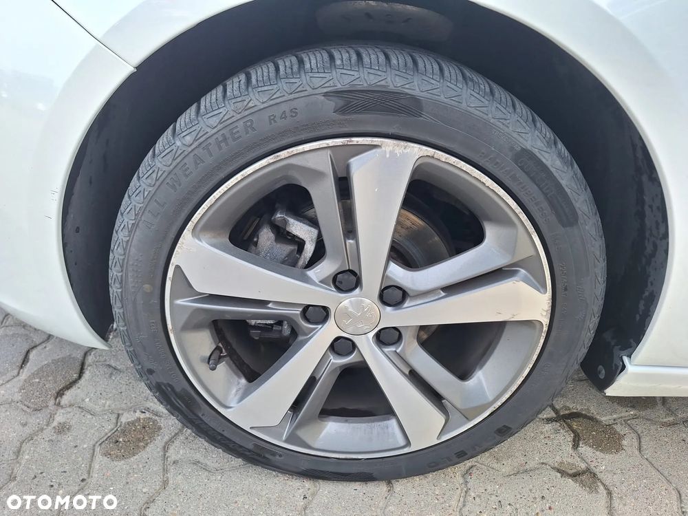 Peugeot 308 1.2 PureTech Active S&S - 29