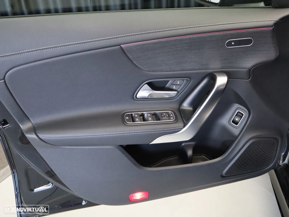 Mercedes-Benz CLA 250 e Shooting Brake AMG Line - 18