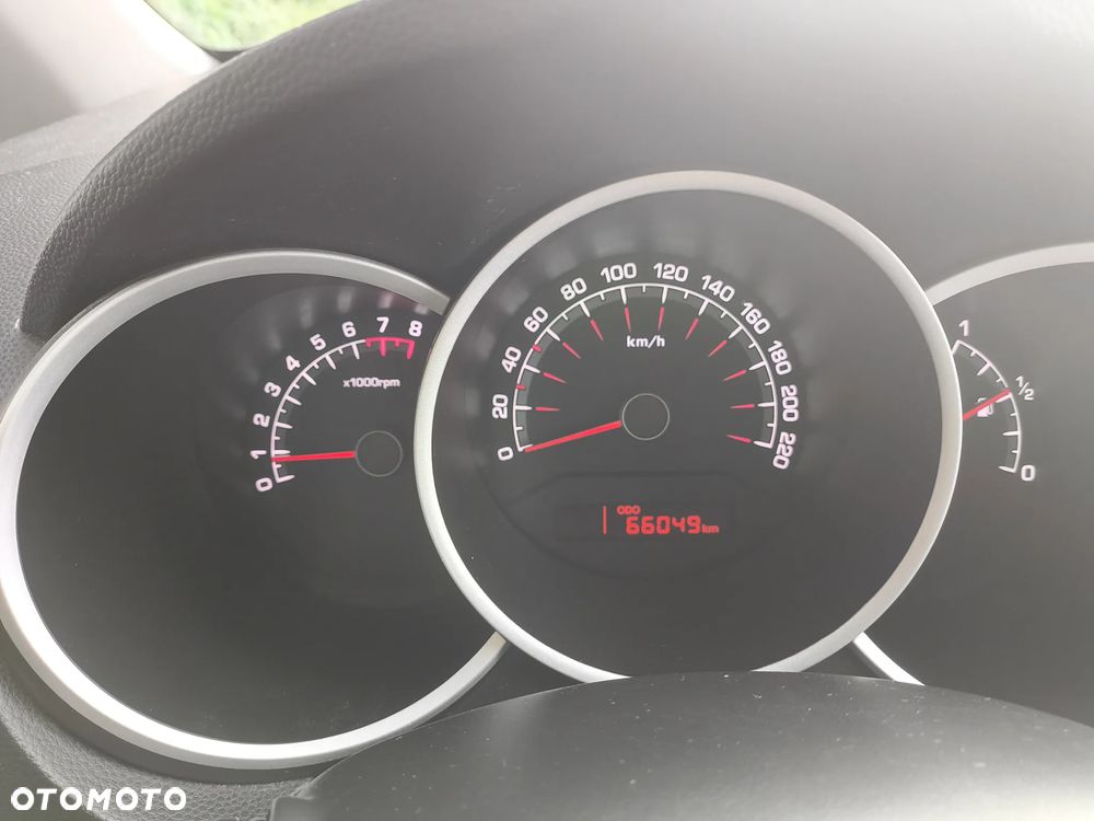 Kia Venga 1.4 L - 10