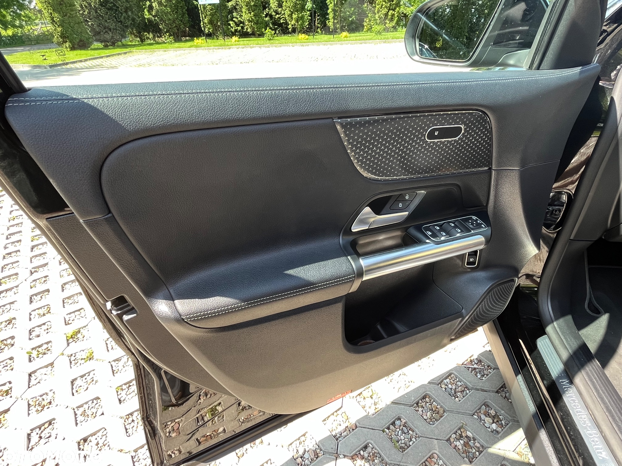 Mercedes-Benz GLA 180 d 8G-DCT - 17