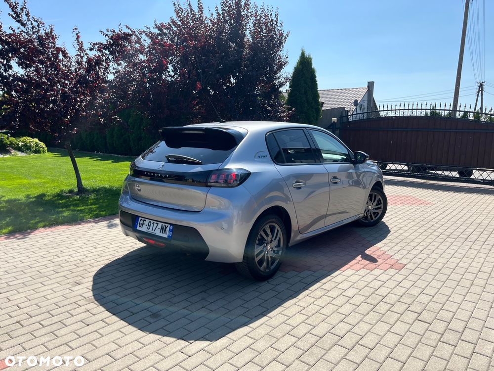 Peugeot 208 - 7