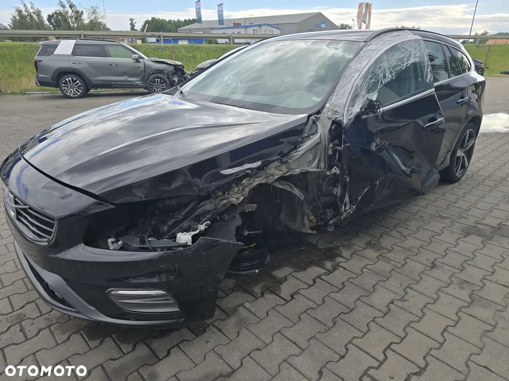 Volvo V60 D2 Drive-E R-Design Momentum - 14