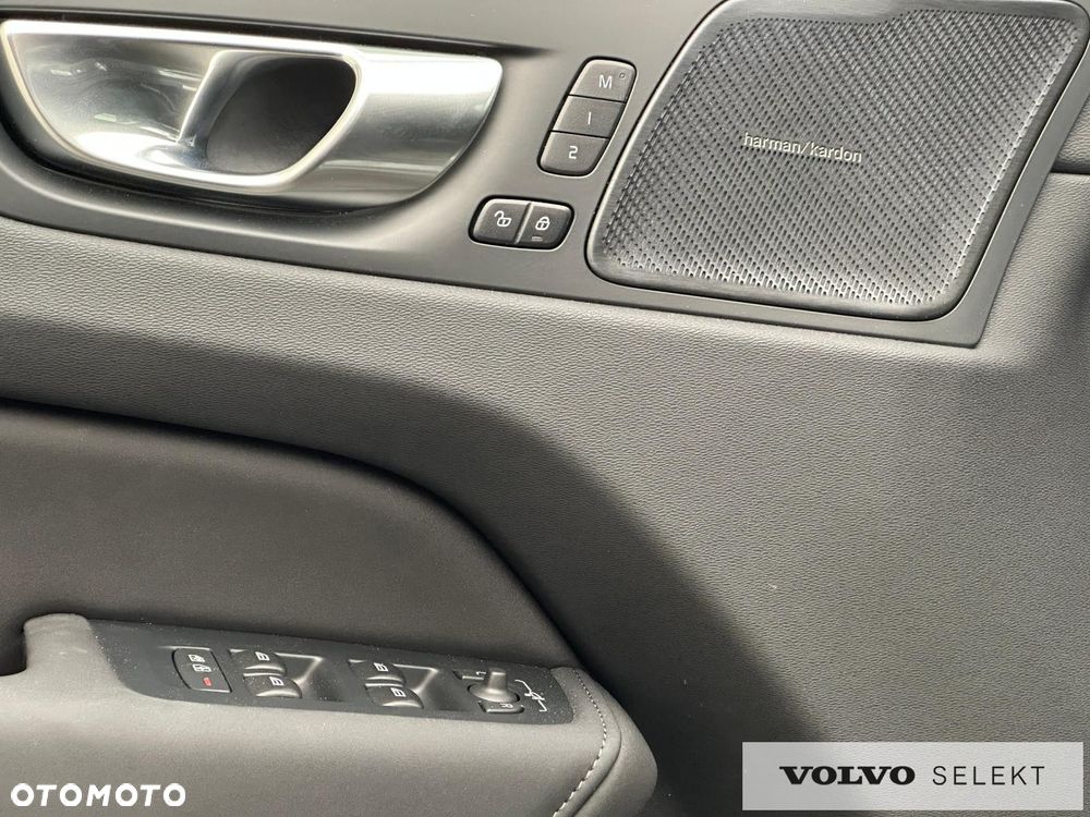 Volvo XC 60 - 22