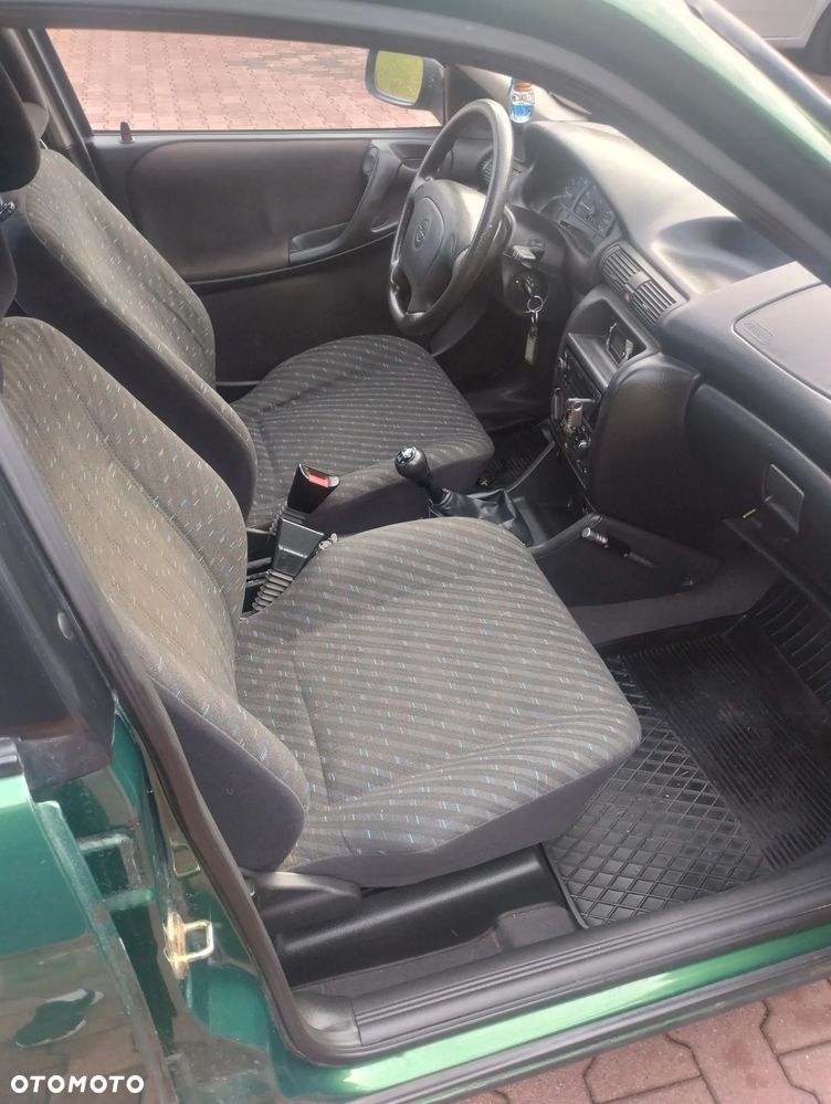 Opel Astra - 6