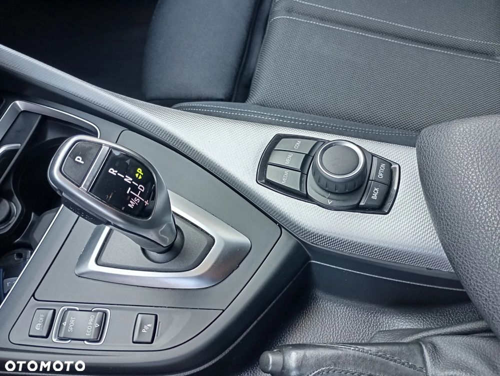 BMW Seria 1 120d xDrive Edition M Sport Shadow - 15