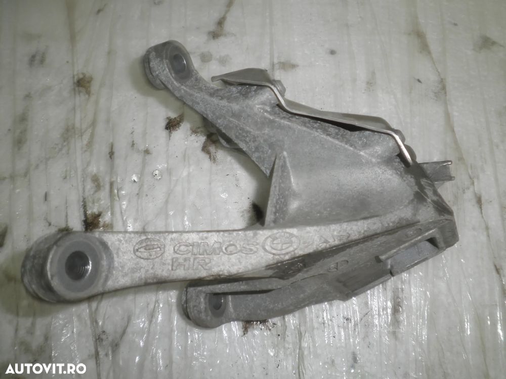 Suport dreapta motor BMW Seria 5 G30 G31 530e 2.0 Hybrid 6861564