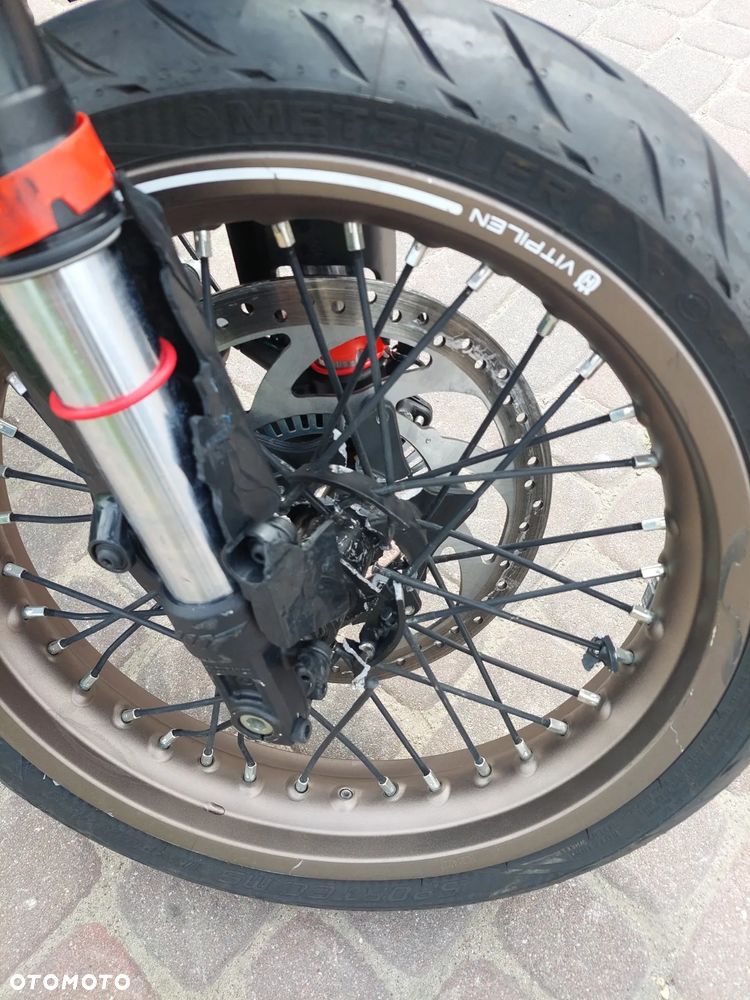 Husqvarna Vitpilen - 12