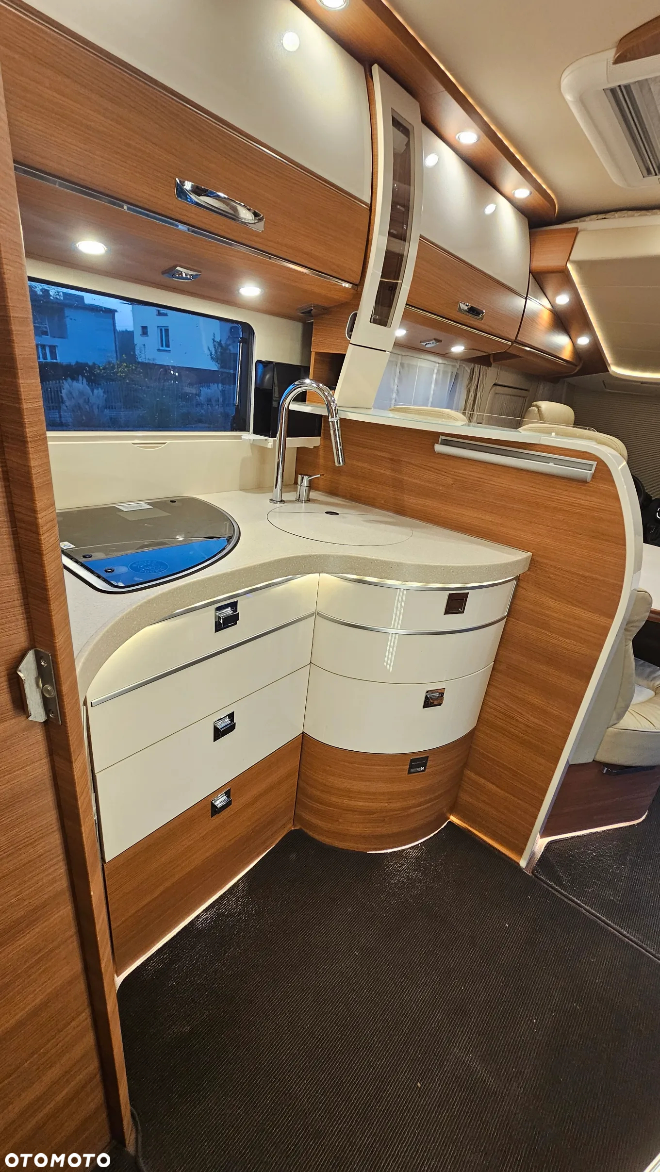 Carthago CHIC C-LINE I 4.9 LE/L - 3