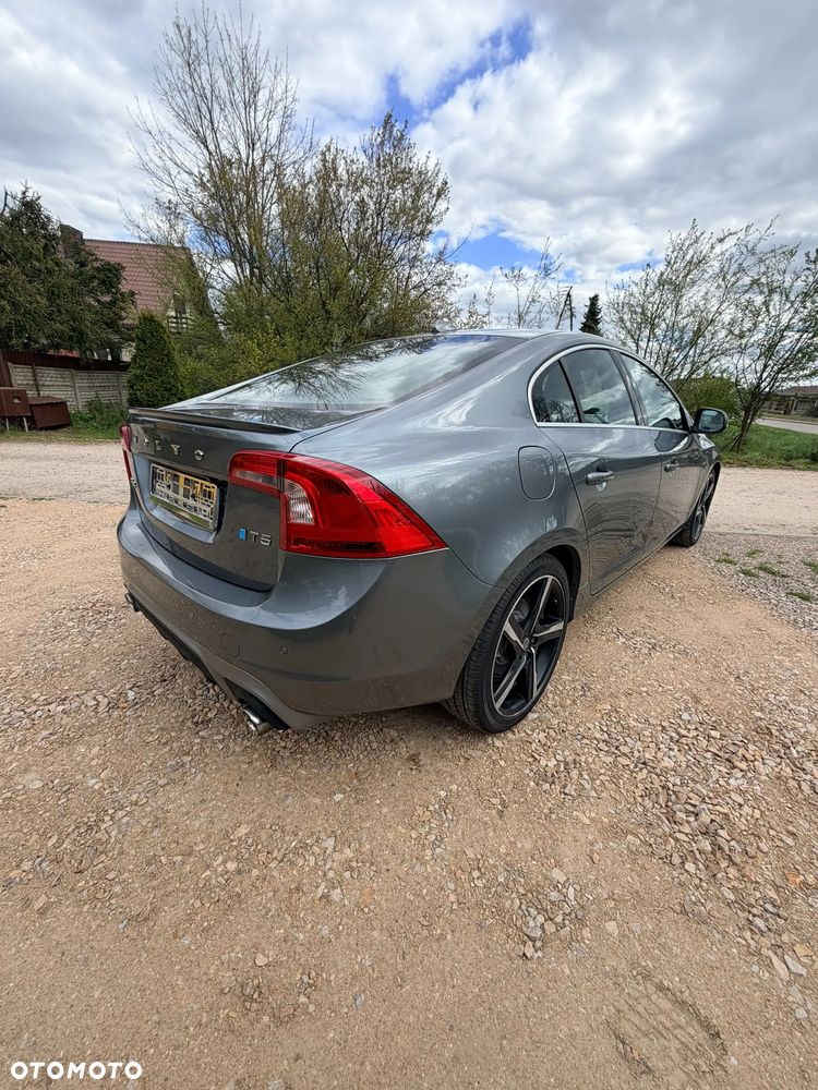 Volvo S60 T5 Geartronic RDesign - 16