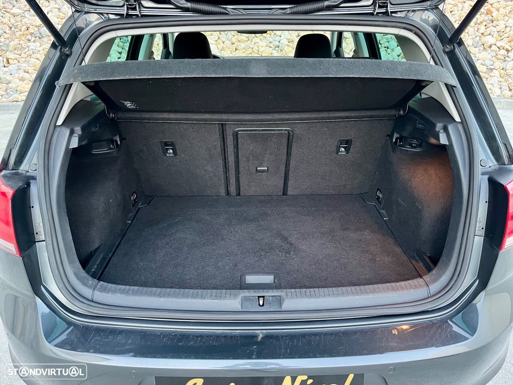 VW Golf - 5