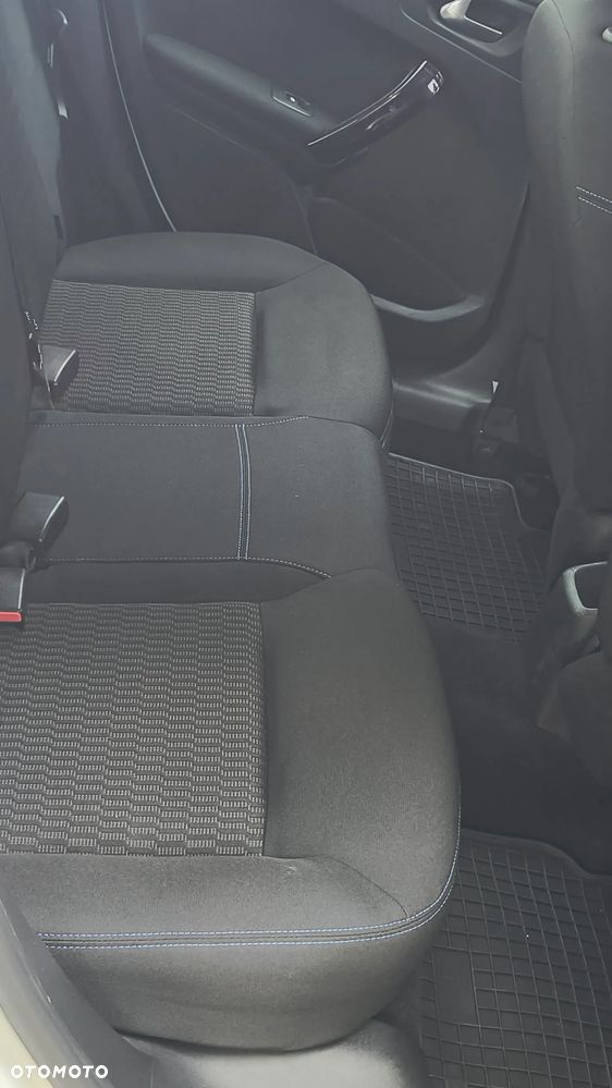 Peugeot 208 BlueHDi 100 Allure - 9
