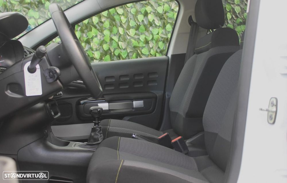 Citroën C3 1.2 PureTech Shine - 9