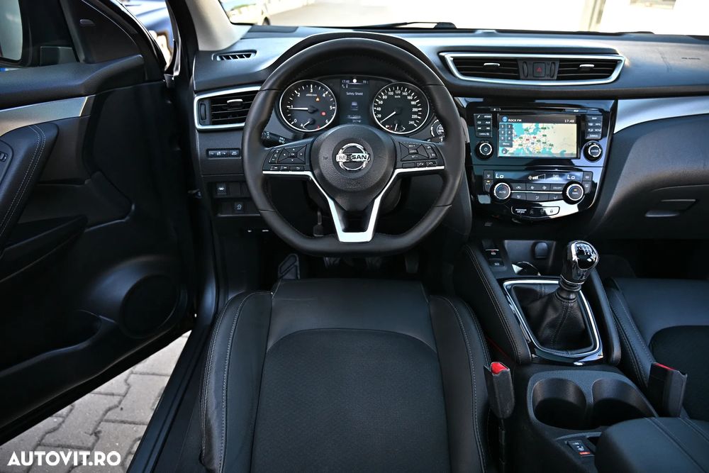 Nissan Qashqai 1.7 dCi TEKNA+ - 25