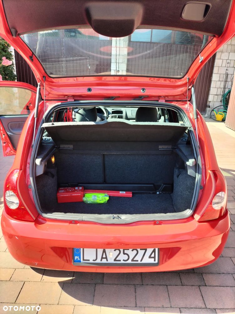 Renault Clio - 12