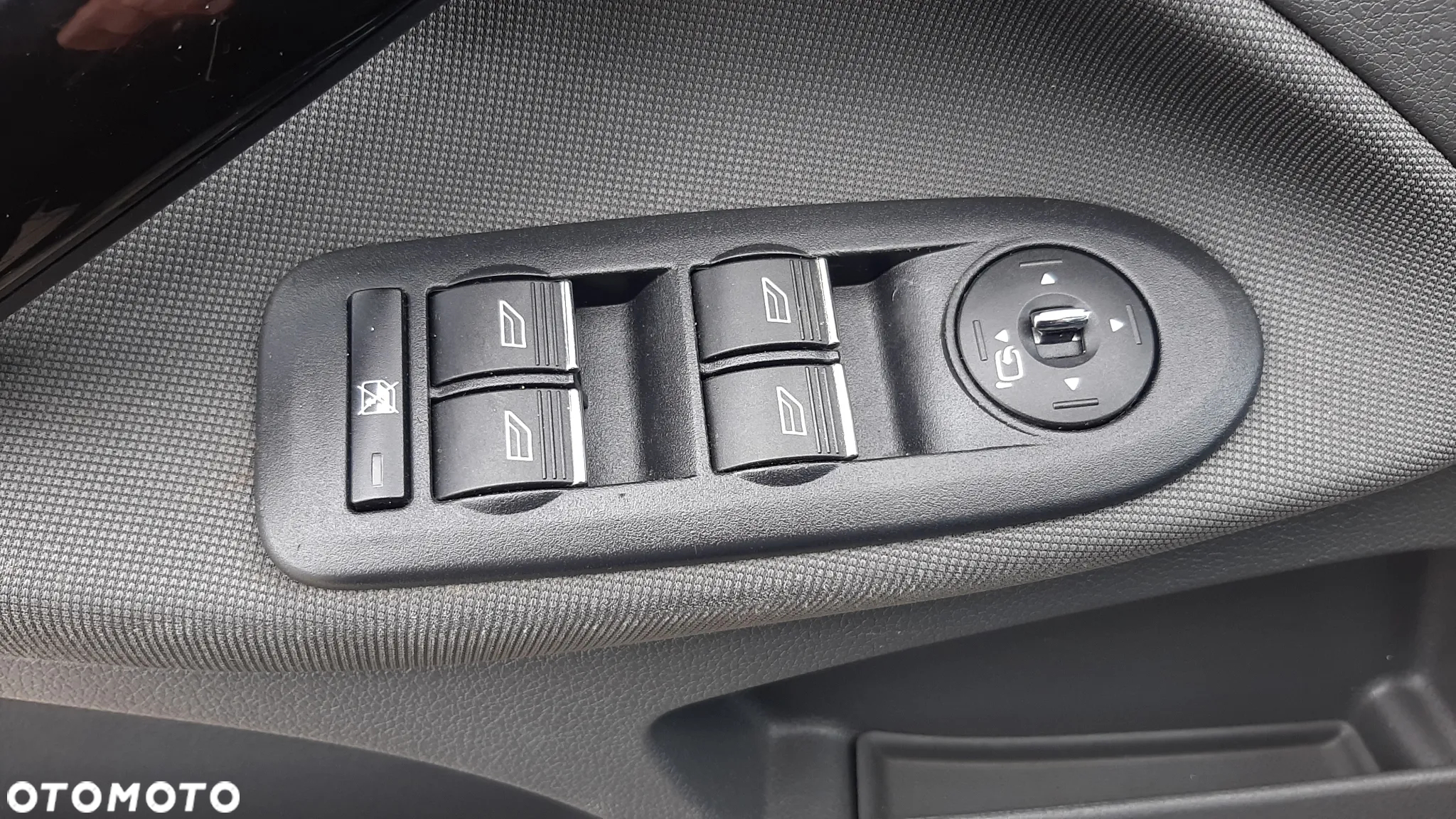 Ford Kuga 2.0 TDCi 4WD Titanium - 37