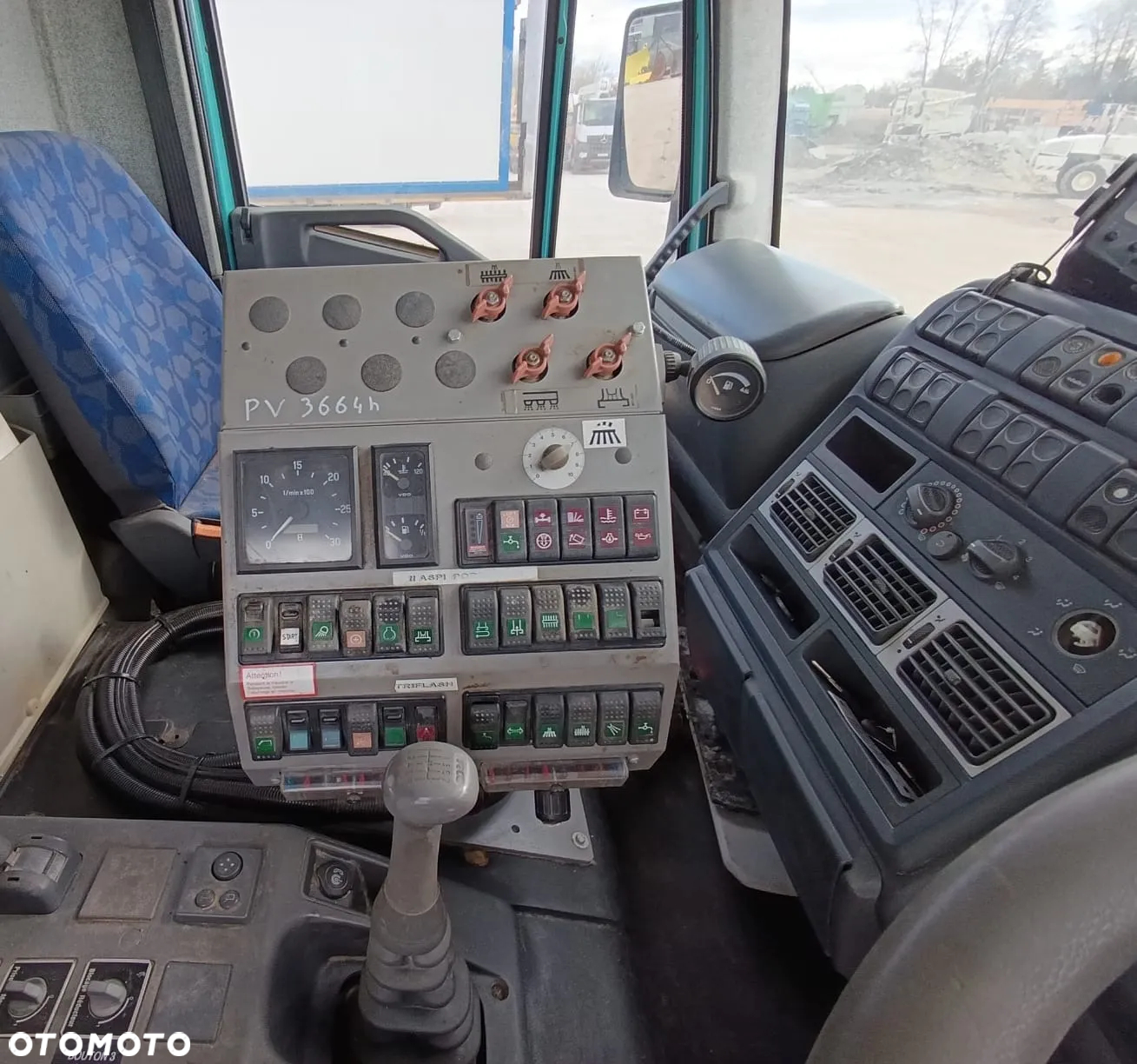Iveco Zamiatarka EUROVOIRIE - 16