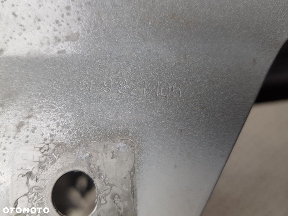 BARDZO ŁADNY W KOLOR BŁOTNIK PRAWY PRZEDNI LISTWA SEAT ARONA  6F9 17-25 6F9821106 - 5