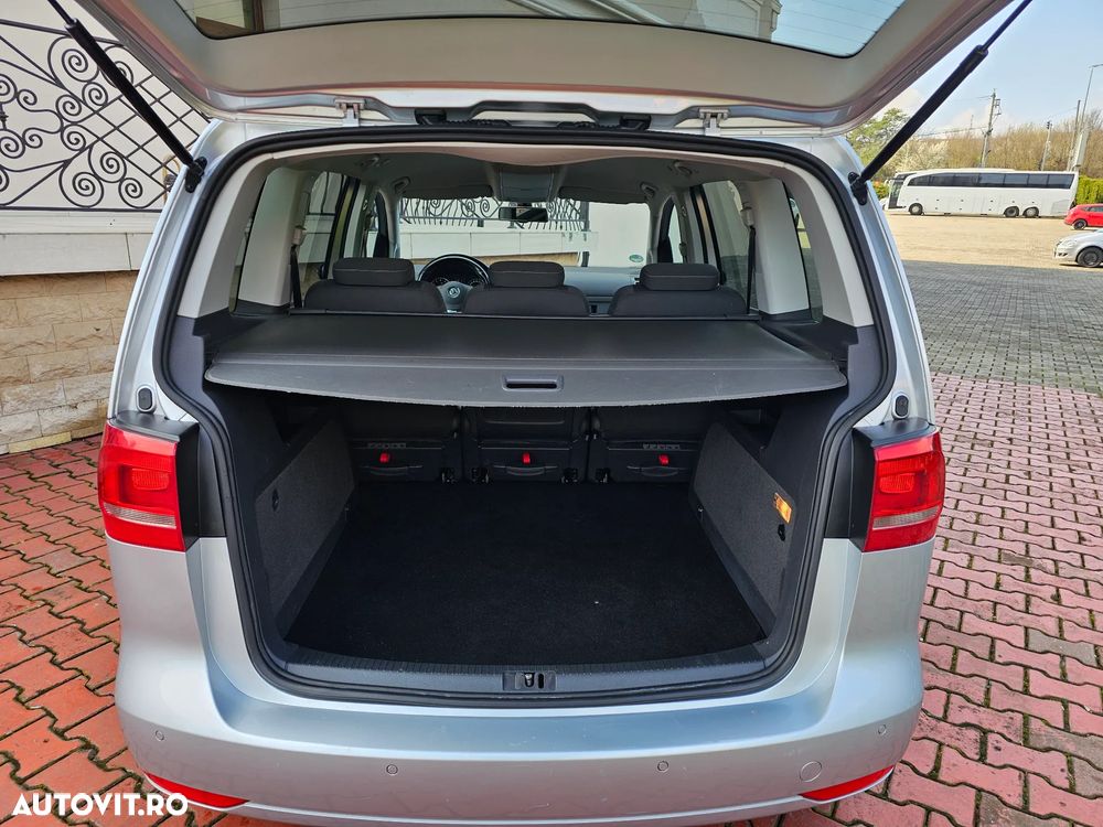 Volkswagen Touran 1.4 TSI DSG MATCH - 21