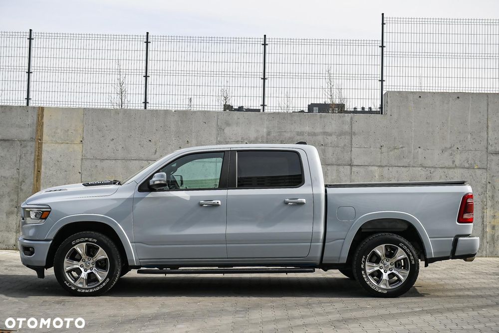 RAM 1500 5.7 Crew Cab Laramie - 8