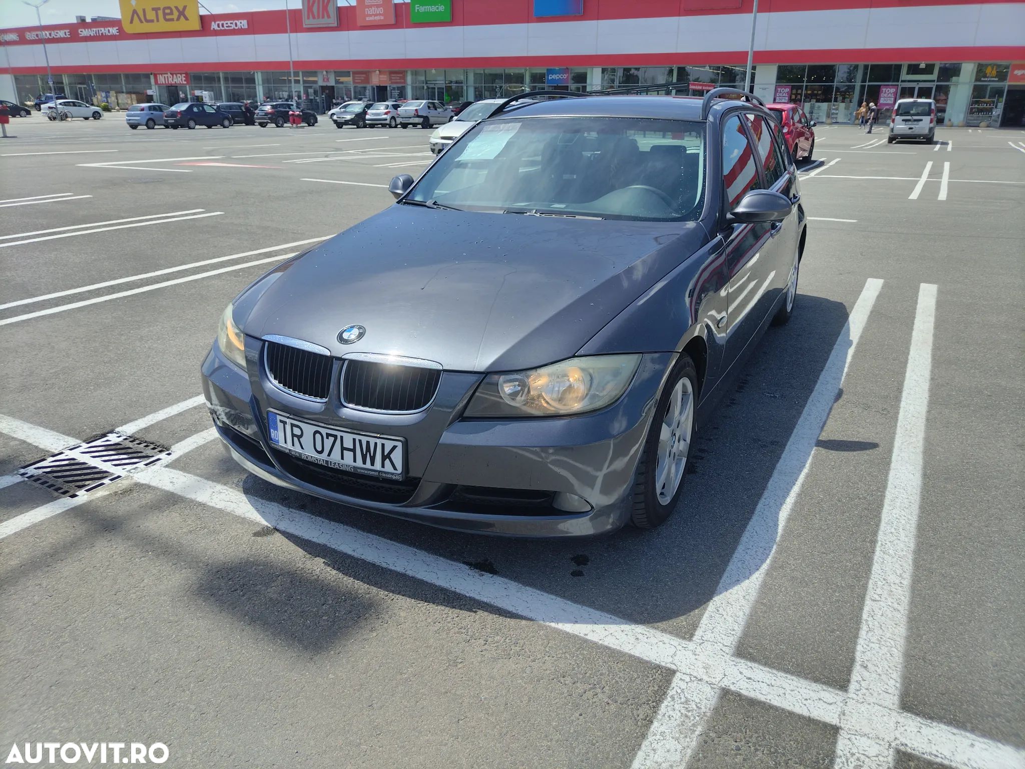 BMW Seria 3 318d Touring - 1