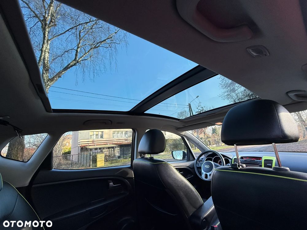Kia Venga 1.6 CRDi 128 ISG Spirit - 27