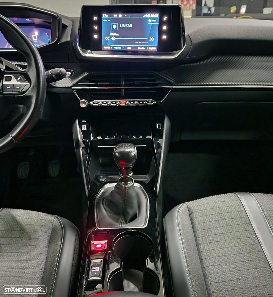 Peugeot 2008 1.5 BlueHDi Allure Pack - 15