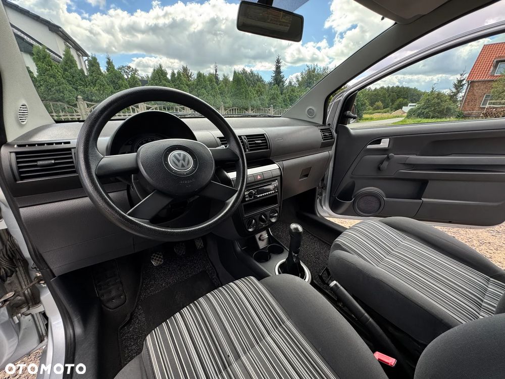 Volkswagen Fox - 12
