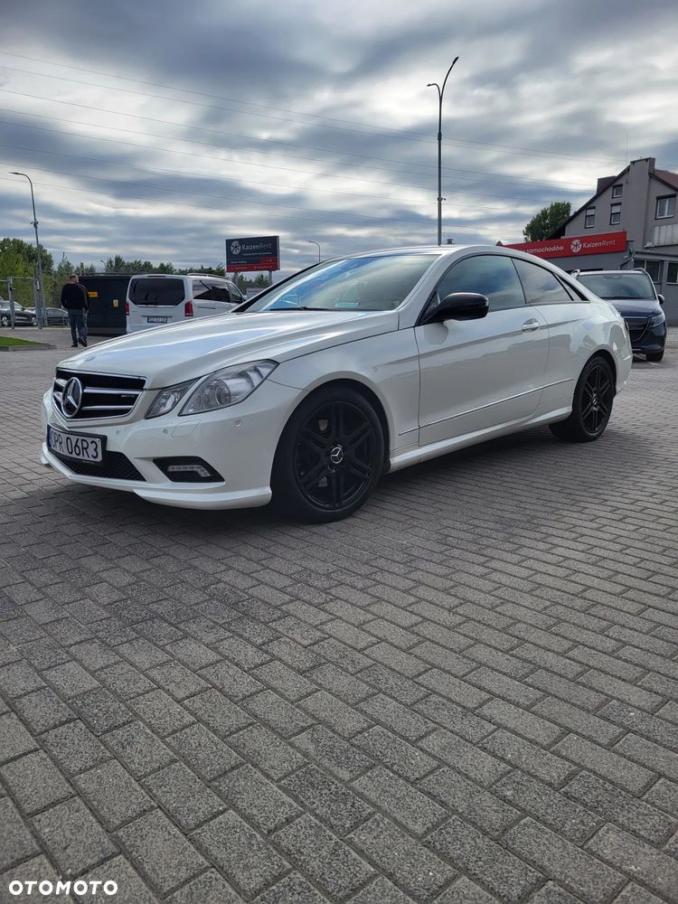 Mercedes-Benz Klasa E 350 CGI BlueEffICIENCY - 3