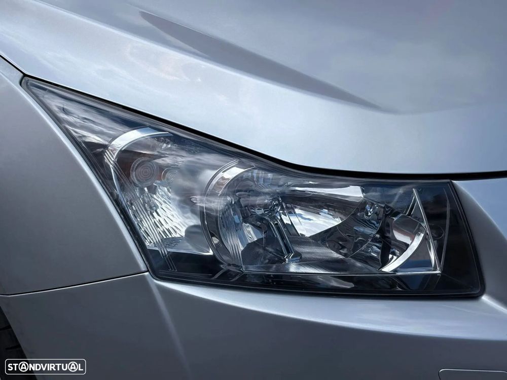 Chevrolet Cruze 1.6 LS - 14
