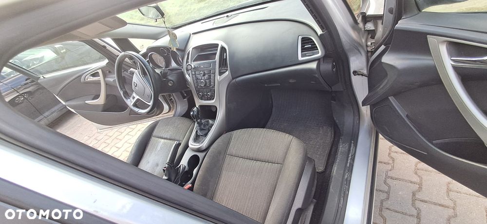 Opel Astra 1.6 Sport - 12