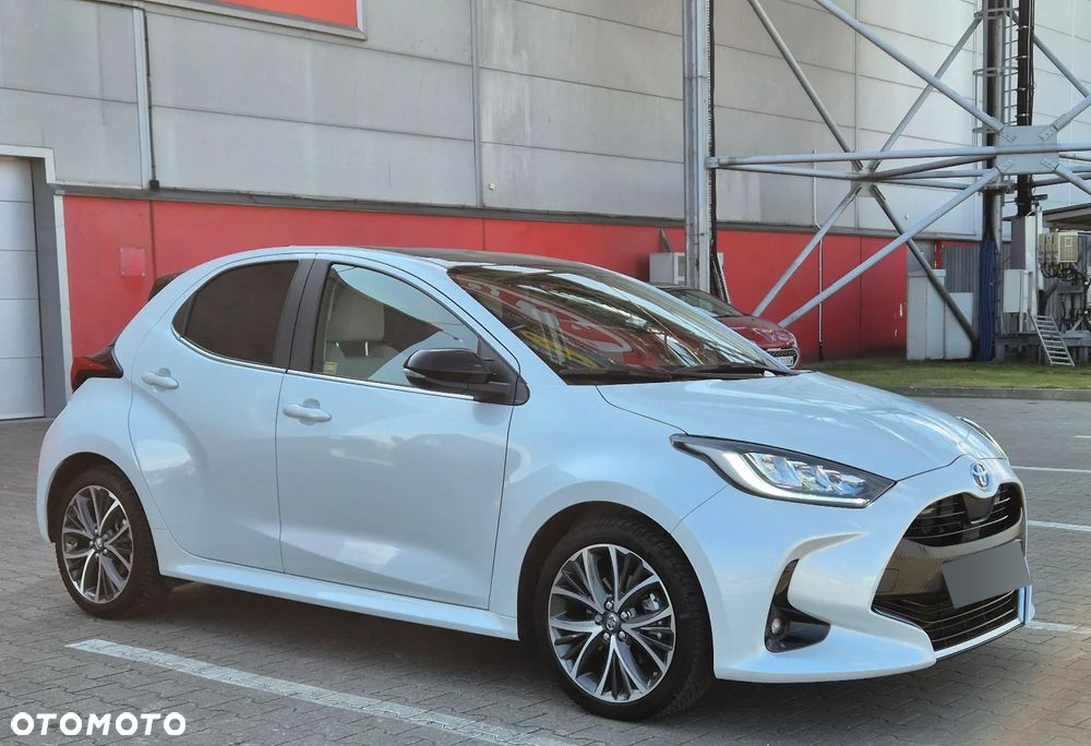 Toyota Yaris Hybrid 1.5 Executive - 11