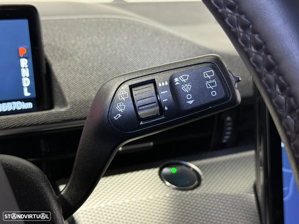 Ford Mustang Mach-E Standard - 27