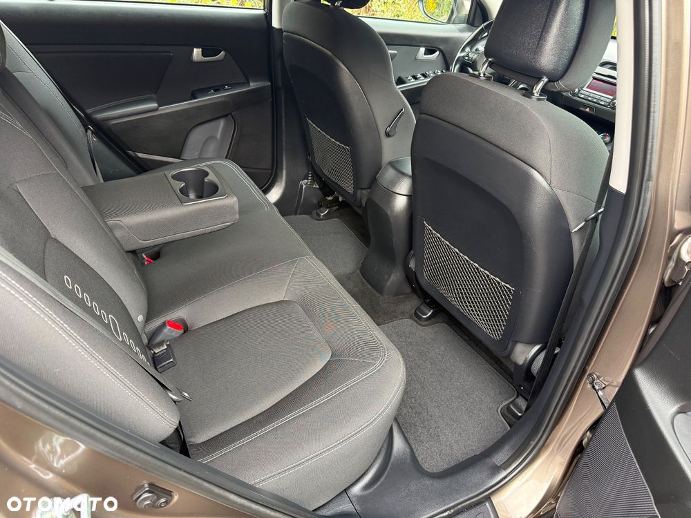 Kia Sportage 1.6 GDI Business Line L 2WD - 33