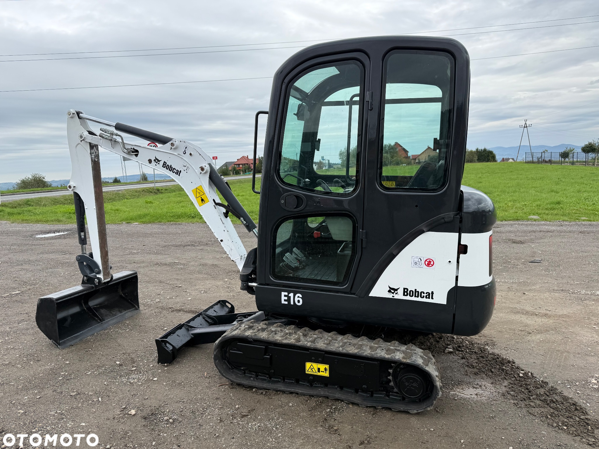 Bobcat E16 - 7