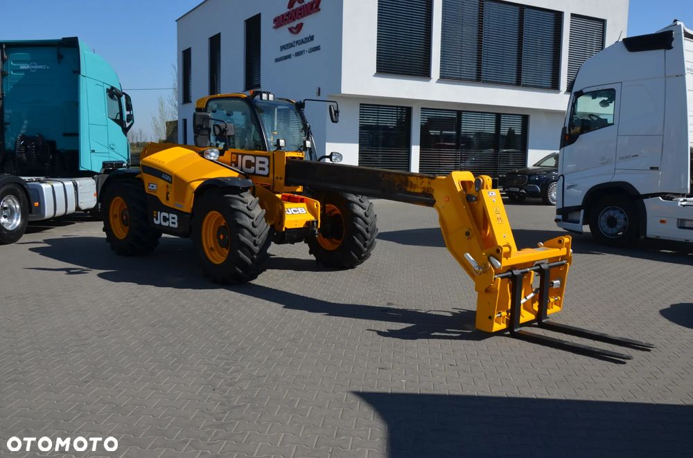 JCB 542-70 AGRI 2024r / ŁYŻKA 3m i WIDŁY / 748mth! / TORQUE LOCK 4 / Q-FIT / REWERS WENTYLATORA / OSŁONY POD. / ZACZEP + INSTALACJA - 6