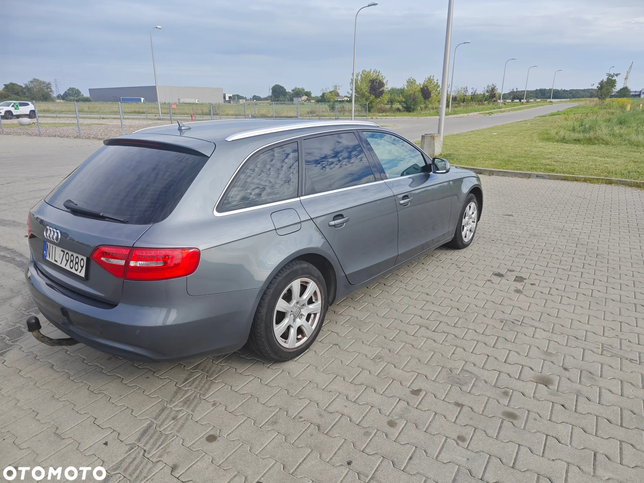 Audi A4 2.0 TDI S tronic - 31