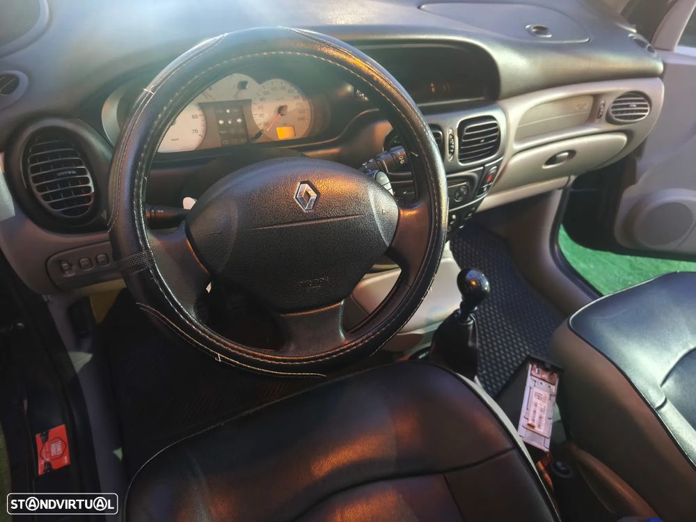 Renault Scénic RX4 2.0 16V Privilège - 5