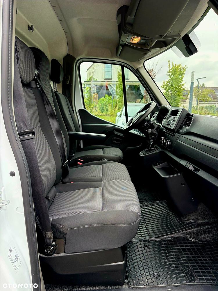 Renault Master - 18