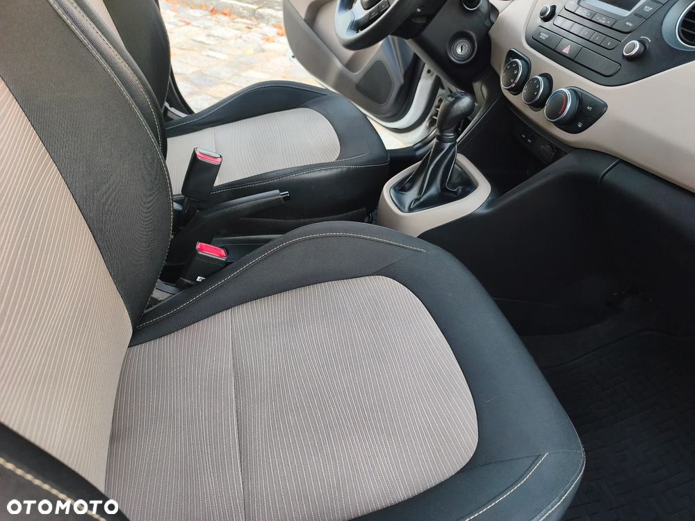 Hyundai i10 - 22
