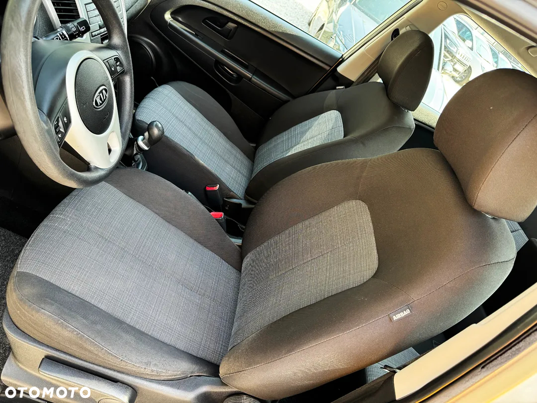 Kia Venga 1.4 CVVT Business Line - 20