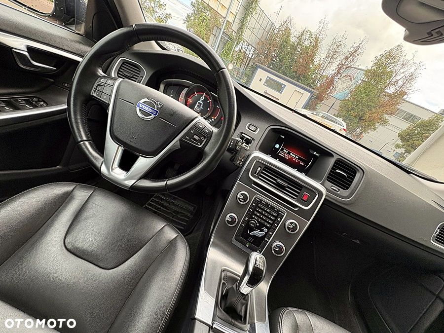 Volvo V60 D2 Drive-E Summum - 26